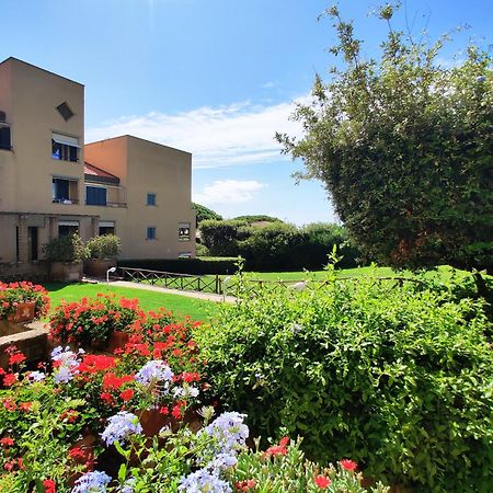 Holiday Homes Marina Apartments Punta Ala Exterior photo